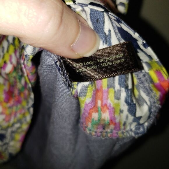 THE LIMITED MULTICOLORED PRINT DRESSY TANK TOP SIZE SMALL - Picture 3 of 4